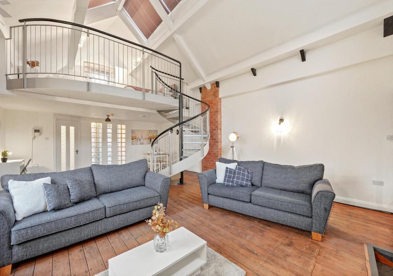 Parking, Heated Floors, Sleeps 4 Guests, Netflix Apartment Линкълн Екстериор снимка