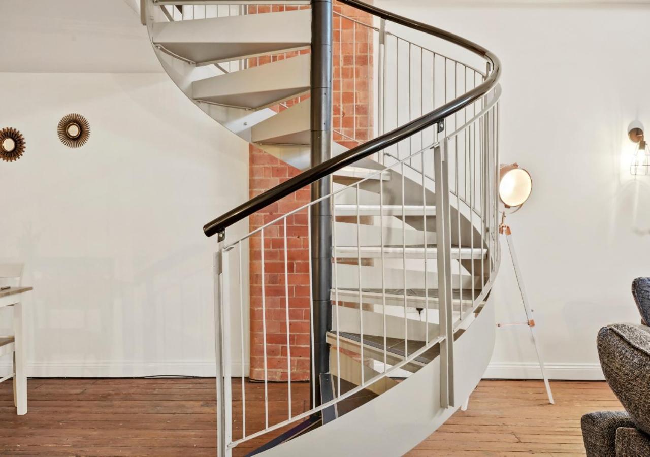 Parking, Heated Floors, Sleeps 4 Guests, Netflix Apartment Линкълн Екстериор снимка